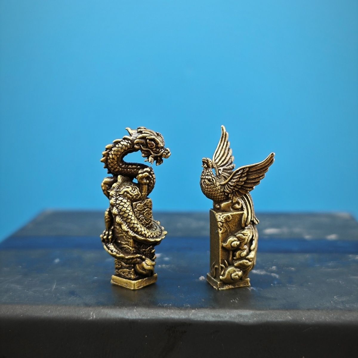 Aquarium Fish Dragon - Brass Dragon and Phoenix Auspiciousness Spreading